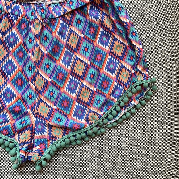 🎉 Vintage 70s inspired Confetti High wasted Pom Pom shorts, Size: L - Picture 4 of 17